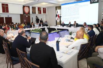 Aprueban limitar el derecho del fuero electoral penal a los partidos políticos