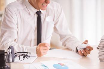 El 50% de los empleados en Panamá admite sentir frustración por la distancia entre sus metas infantiles y su puesto actual; el resto se refugia en ventas y servicios.