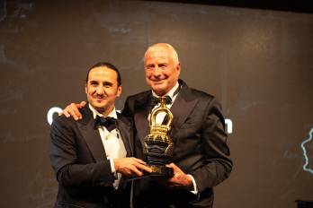 Fernández-Salvador informó que la entidad abrirá tres sedes permanentes en 2026.