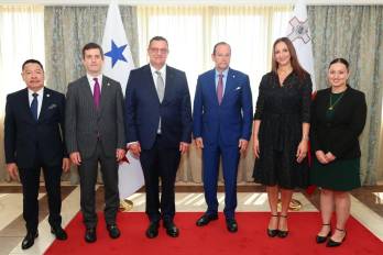 El Gobierno panameño invitó a los cuatro países a adherirse al Tratado de Neutralidad Permanente del Canal.