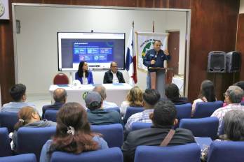 Capacitan a funcionarios para reducir el consumo energético en instituciones públicas