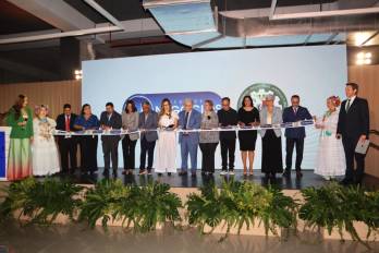 La inauguración de la XIV Rueda Internacional de Negocios de Camchi contó con la participación de representantes del gobierno, empresarios, comerciantes, diplomáticos, entre otros.