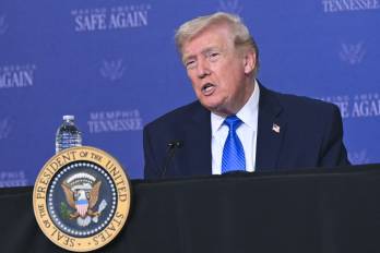 Trump anunció una pausa de cinco días en ataques a instalaciones energéticas iraníes mientras insiste en avances diplomáticos.