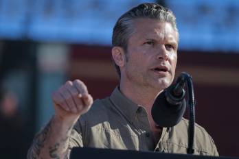 La campaña militar ordenada por el presidente Donald Trump ha dejado más de 30 muertos y reabre el debate internacional sobre los límites legales de la lucha antidrogas.