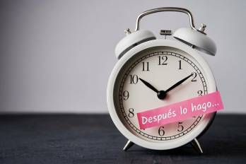 La procrastinación puede aparecer en distintas actividades de la vida cotidiana.