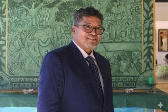 El artista multidisciplinar fue reconocido con diversos premios a lo largo de su trayectoria. Entre ellos, el Premio Internacional “POSEIDÓN - el rey de Laguna- para las Artes de Venecia”.