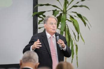 El proyecto del ferrocarril que unirá Panamá con la frontera inicia con el tramo Albrook–Divisa, una etapa estratégica para el desarrollo logístico, agroindustrial y regional.