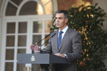 El presidente del Gobierno español, Pedro Sánchez, anuncia este lunes la disolución de las Cortes y el adelanto de las elecciones generales al domingo 29 de noviembre.