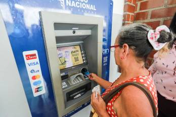 El MIDES realizará el último desembolso del año para los beneficiarios de sus principales programas sociales.