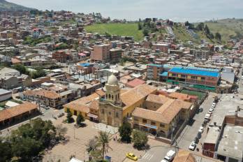 Desde el jueves pasado, unos 10 millones de personas en Bogotá y municipios aledaños sufren cortes programados en el servicio.