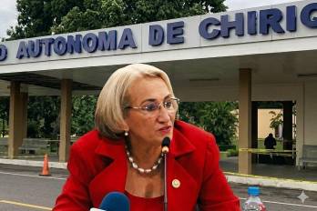 Etelvina Medianero de Bonaga, rectora de la Unachi, está envuelta en escándalos.