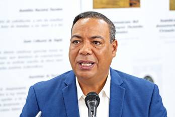 Javier Sucre, diputado proponente.