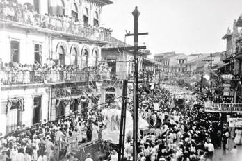 Así se celebraban los primeros carnavales oficiales en la ciudad de Panamá, durante los años 1920.