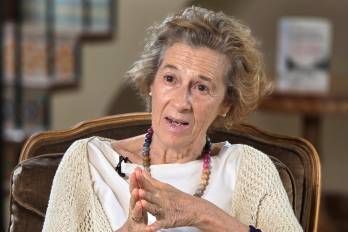 La escritora española Julia Navarro presentó 'El niño que perdió la guerra' en la Feria del Libro de Miami (Florida).