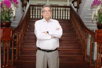 Sergio Ramírez habló sobre memoria, revolución, literatura y exilio, marcado por una frase que atravesó toda la conversación: “Lo más doloroso del exilio es la imposibilidad de volver”.