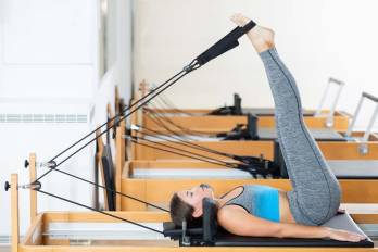 El pilates proporciona diferentes beneficios mentales y físicos para el individuo.