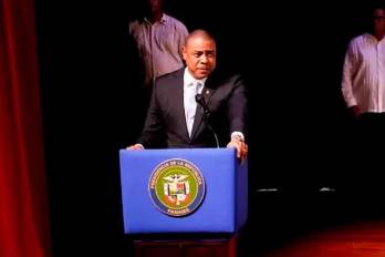 El alcalde de Colón, Lorenzo Diógenes Galván.