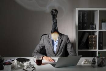 El ritmo acelerado de vida, las exigencias del trabajo, las dificultades en las relaciones y otras situaciones desafiantes pueden llevarnos a un estado de agotamiento físico, mental y emocional.