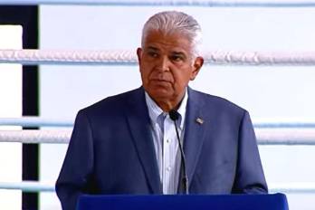 Entre las obras, Mulino mencionó la construcción de hospitales, el avance de un nuevo edificio para el Instituto Oncológico Nacional y la habilitación de decenas de centros educativos.