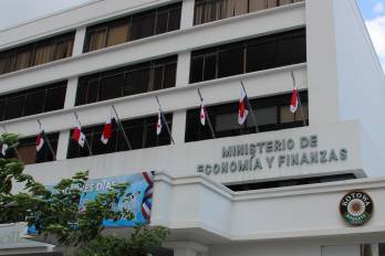Imagen de la fachada del edificio Ogawa donde se ubican una de las oficinas del MEF.