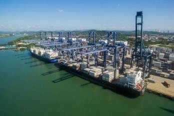 Puerto de Balboa operado por Panama Ports.