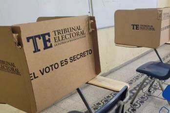 La primera dama de Panamá es el título protocolario que ocupa tradicionalmente la cónyuge del presidente de Panamá.