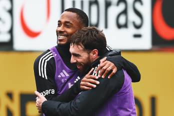 El jugador de la selección de Panamá, Michael Murillo durante un entrenamiento con el Besiktas.