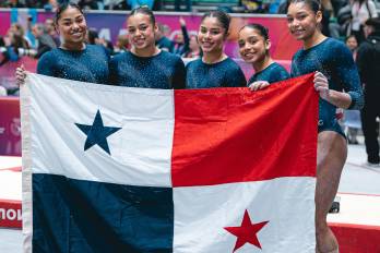La delegación panameña de gimnasia