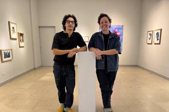 El arte es el vehículo de Hurtado y Pérez Vega para contar historias que abordan desde las formas particulares de vivir el amor y relacionarse con el cuerpo del otro hasta la complejidad de los vínculos humanos.