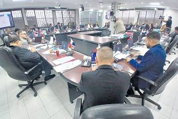 El reclamo de gremios empresariales por la Corte y presupuesto educativo