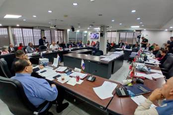 La sustentación ocurre en medio de cuestionamientos por austeridad y manejo del gasto en el Legislativo.
