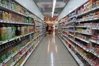 Las etiquetas de precios deberán incluir el ITBMS.