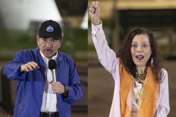 Combo de fotografías de archivo que muestra al presidente de Nicaragua, Daniel Ortega (i), y su esposa, Rosario Murillo, durante un evento en Managua (Nicaragua).
