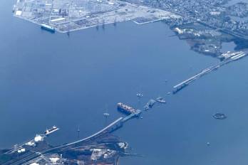 El puente Francis Scott Key, utilizado cada día por decenas de miles de vehículos, se derrumbó en el río Patapsco.