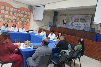 El proyecto de ley 255 plantea otorgar idoneidad profesional a los instrumentadores quirúrgicos, una propuesta que es rechazada por organizaciones de enfermeras y técnicos de enfermería.