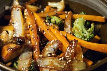 Vegetales salteados orientales.