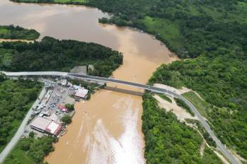 Los agricultores y ganaderos han reclamado por décadas la construcción del puente sobre el río Bayano.