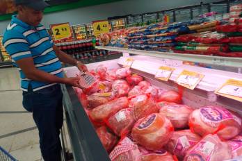 Los precios muestran variaciones entre sectores, y proteínas como: jamón, pavo, pavipollo y pollo.