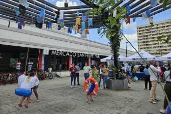 La terraza del mercado San Felipe se colmó de actividades.