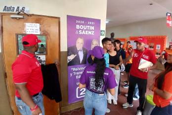 La mayor concurrencia de votantes se dio en la Facultad de Derecho de la Universidad de Panamá.