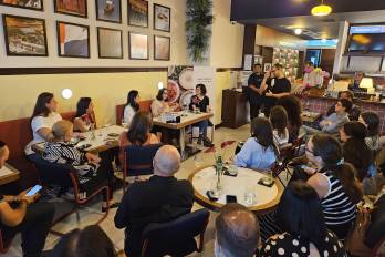 La presentación del libro fue un lleno completo.