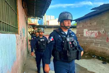 Un total de 395 unidades participaron en el operativo, que busca reforzar el control y el orden dentro del sistema penitenciario nacional mediante acciones coordinadas entre los estamentos de seguridad.