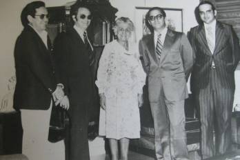 De izquierda a derecha: Julio E. Linares, Juan A. Pascual, María Olimpia de Obaldia, Jaime Ingram y Francisco Linares Brin en homenaje a Olimpia de Obaldía.