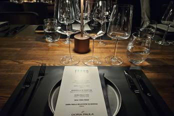La cena maridada se realizó en el restaurante Ferro en el Hotel sortis.