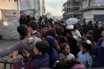 Fotografía de archivo, tomada el pasado 15 de marzo, de un punto de distribución de alimentos en la Franja de Gaza. EFE/Gaza