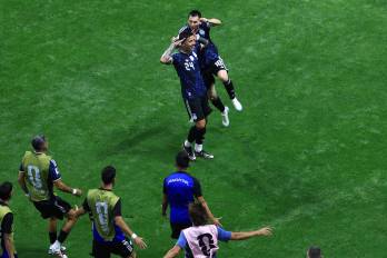 Enzo Fernández celebrando el gol de la remontada ante Inglaterra.
