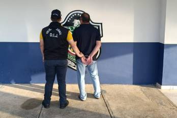 Uno de los aprehendidos durante el operativo.