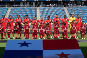 Jugadores de la selección de Panamá previo a un partido de la Copa Oro.