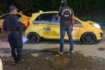 Como parte de las estrategias de prevención, las autoridades han instaladores retenes en diferentes puntos para verificación de las personas.