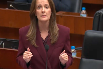 Video: Diputada Prado cuestiona aumento de $64.8 millones al Legislativo